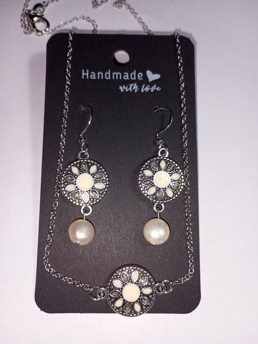 Set cercei și colier argint 926 cu perle naturale