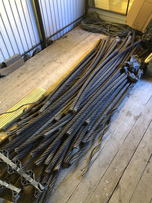 Продам тросса металические