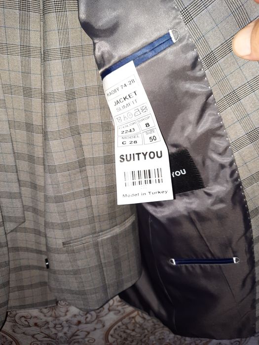 Продам мужской костюм