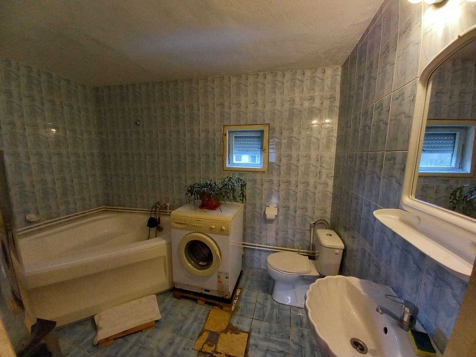 Casă de închiriat. Casă la țară. Ciucea. Cluj. Utilată.