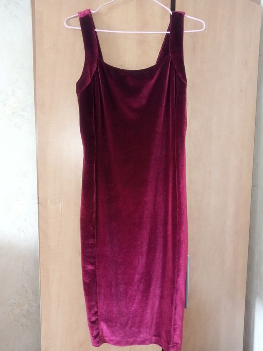 Продам бархатное платье