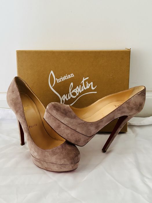Pantofi de dama christian louboutin originali