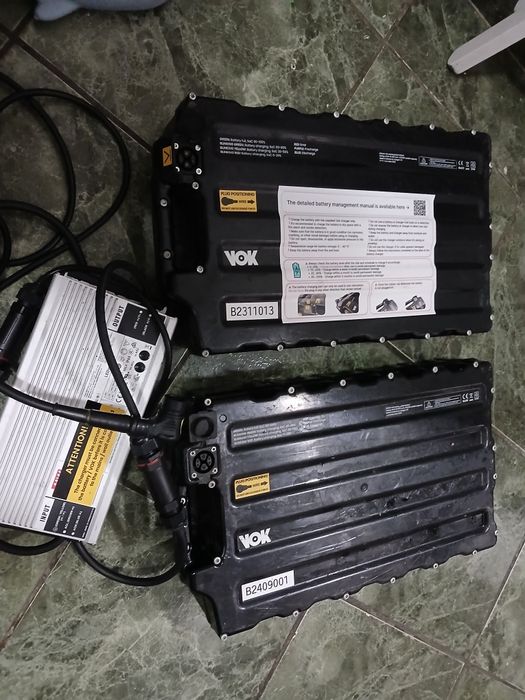 Vând baterii bicicletă electrică