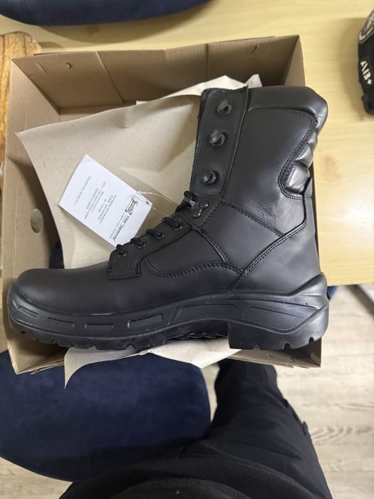 Полицейски кубинки