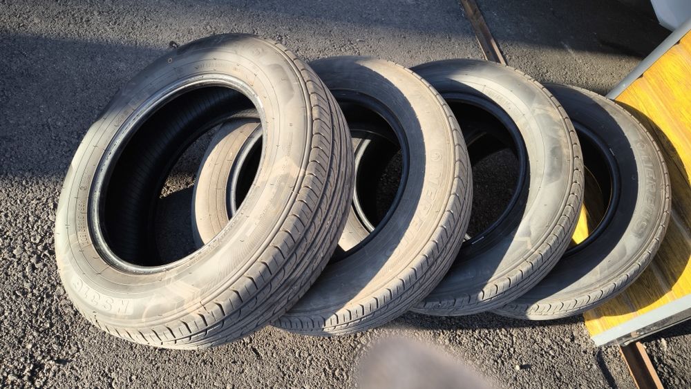 205-65-R16 комплект летних шин .