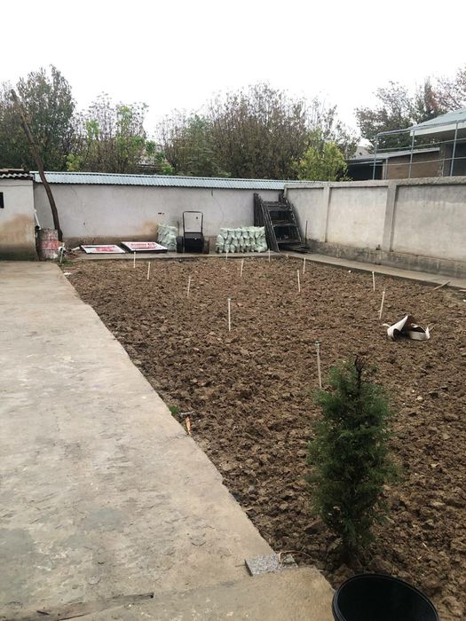 Ховли Уй сотилади