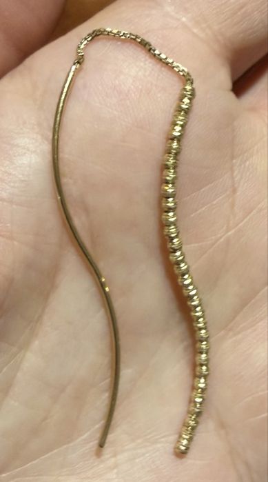 Продам золотые серьги