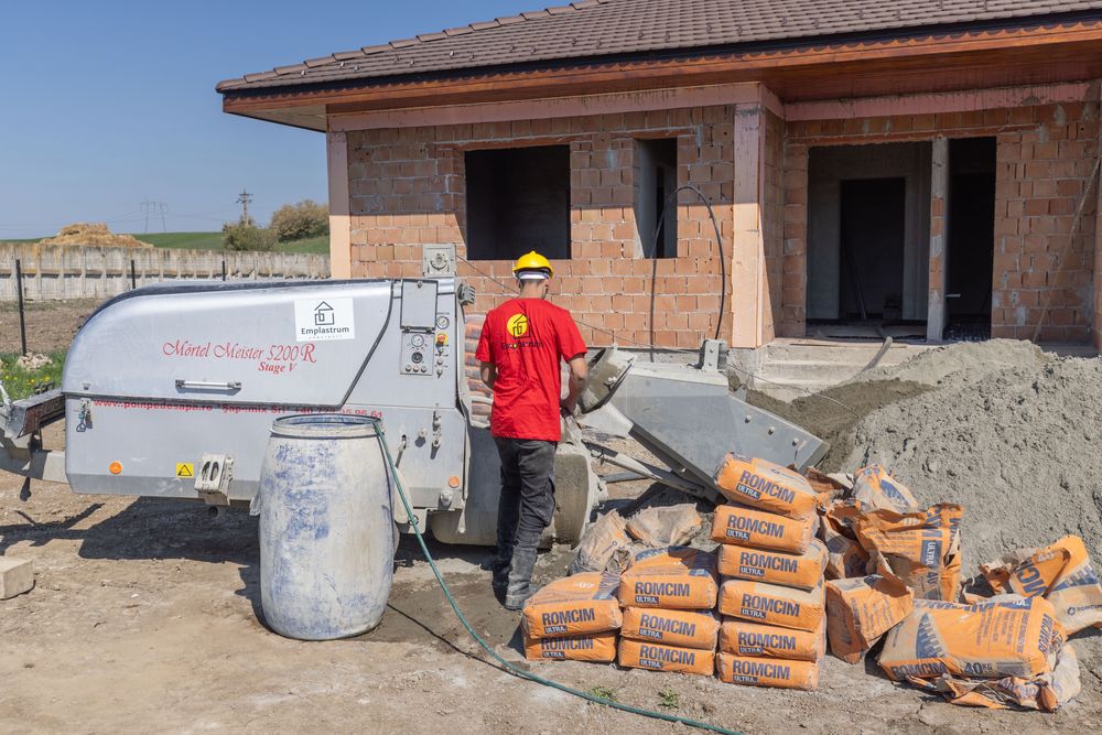 Șapă mecanizată, elicopterizată și tencuială mecanizată !