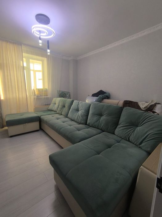 Продам диван срочно