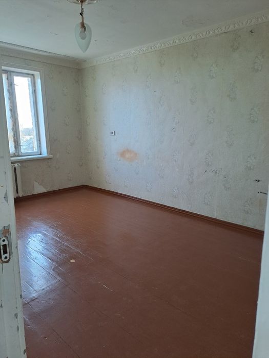 Angren, Dukent 12chi kvartal,2chi uy,12chi kvartira