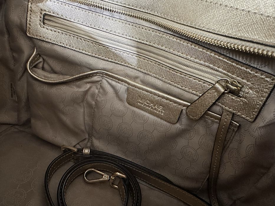 Сумка кожаная Michael Kors