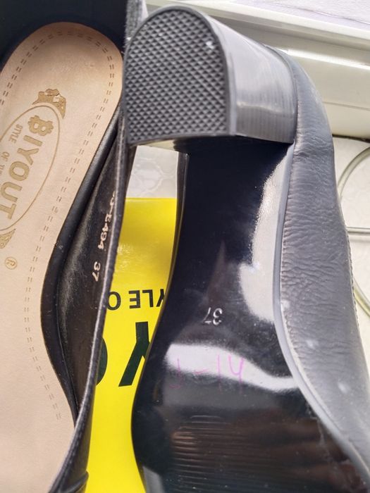 Женская обувь 37раз