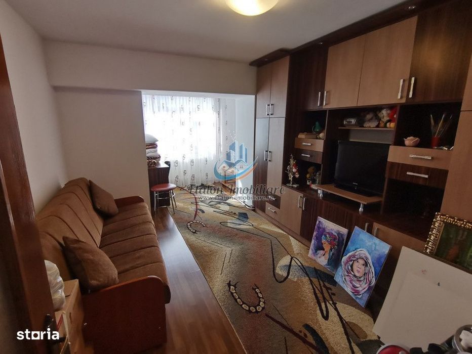 Apartament 3 camere, decomandat, 1 Mai