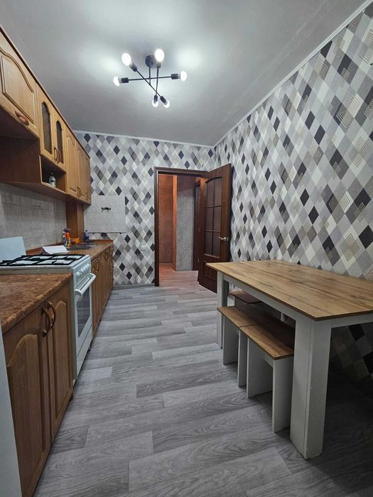 продам 2 ком Квартиру РН Азии