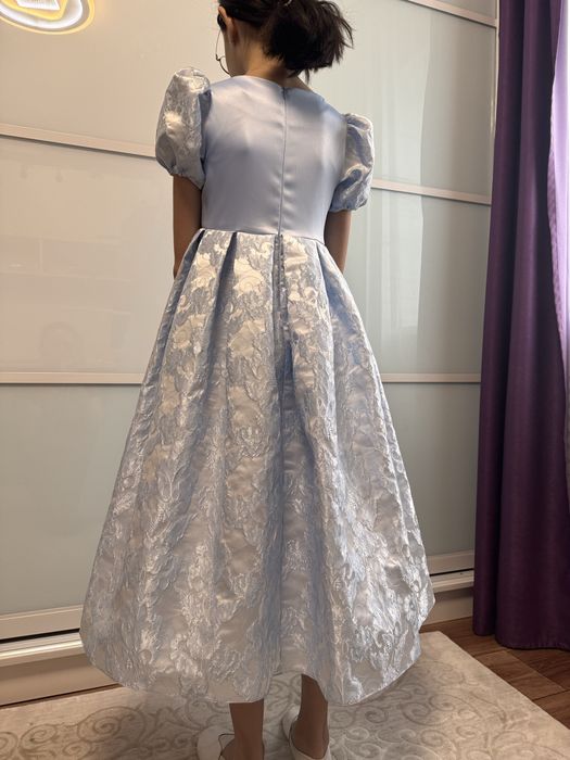 Нарядное платье