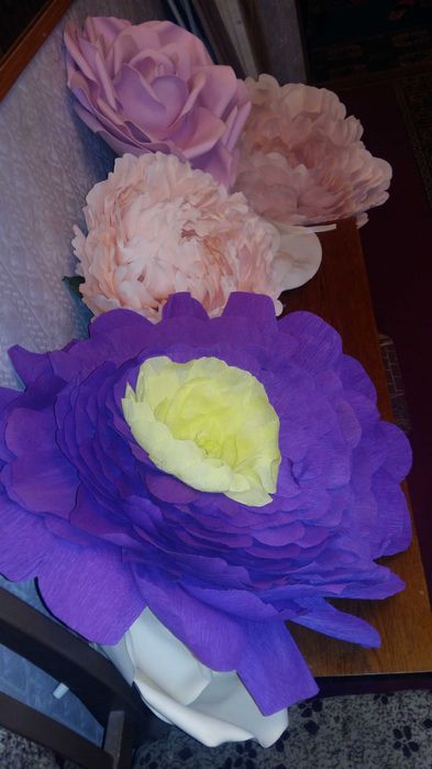 Цветы интерьерные декоративные