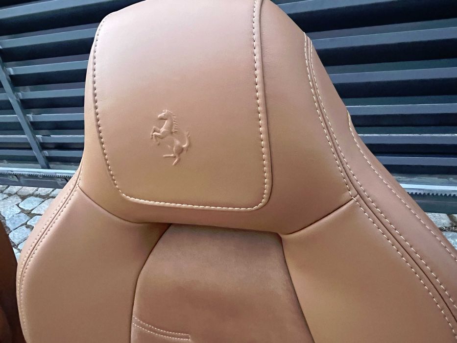 Седалки от ферари Ф12 / Ferrari F12 seats