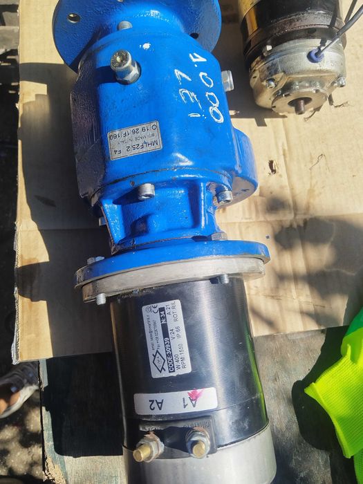 Motor electric la 24 de volți cu Reductor