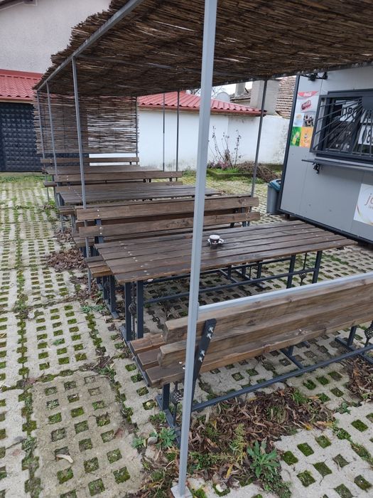 Продавам Маси и Пейки