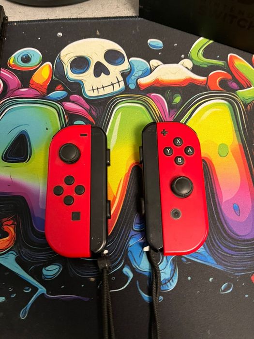 Consola NINTENDO Switch Super Mario Odyssey Special Edtion (Joy-Con Re