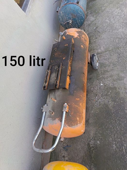 Kompressor bochka lari srochna sotiladi
