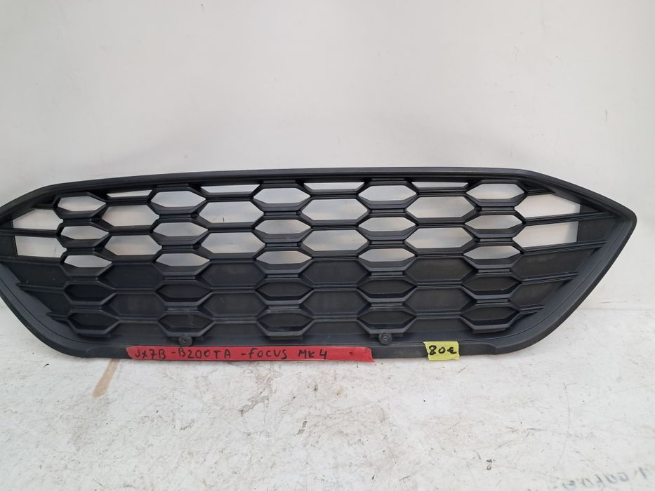 Грил решетка  Ford Focus mk4