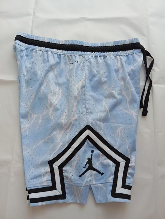 Pantaloni scurti Jordan - Marimea M - Albastru deschis
