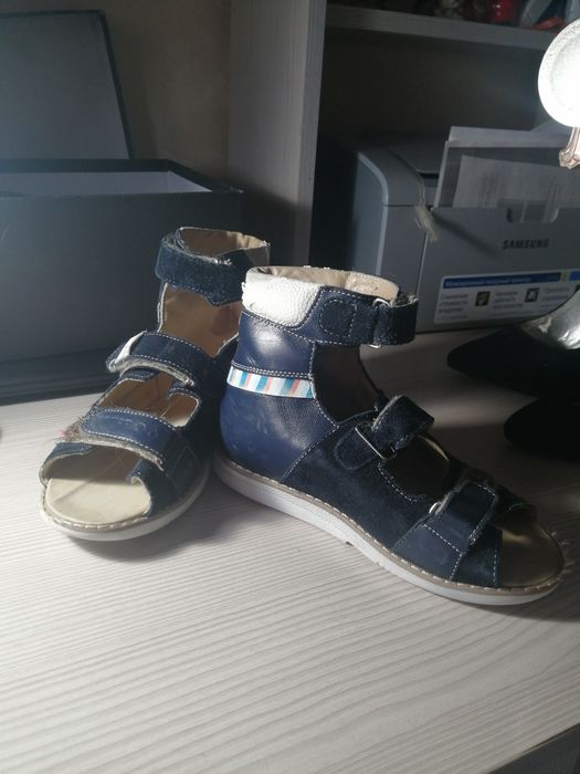 Продам детскую ортапедмческую обувь