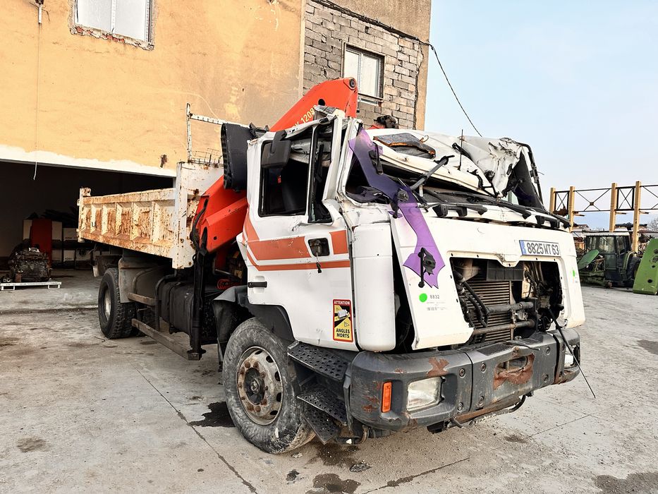 Man basculant +macara Palfinger