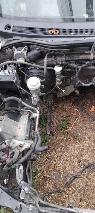 De vanzare cabina ...usi..capota l200 2004