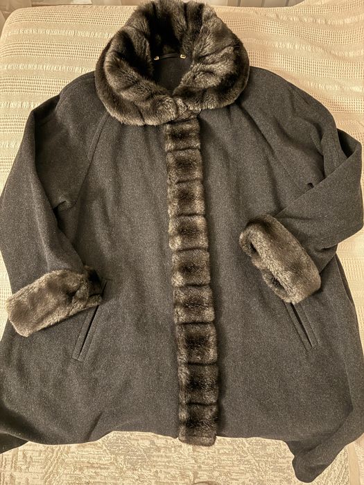 Пальто продается