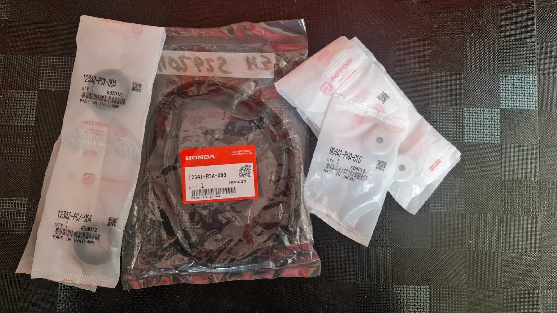 Гарнитура капак за Honda Accord K20 K24 гр. София Люлин 9 • OLX.bg