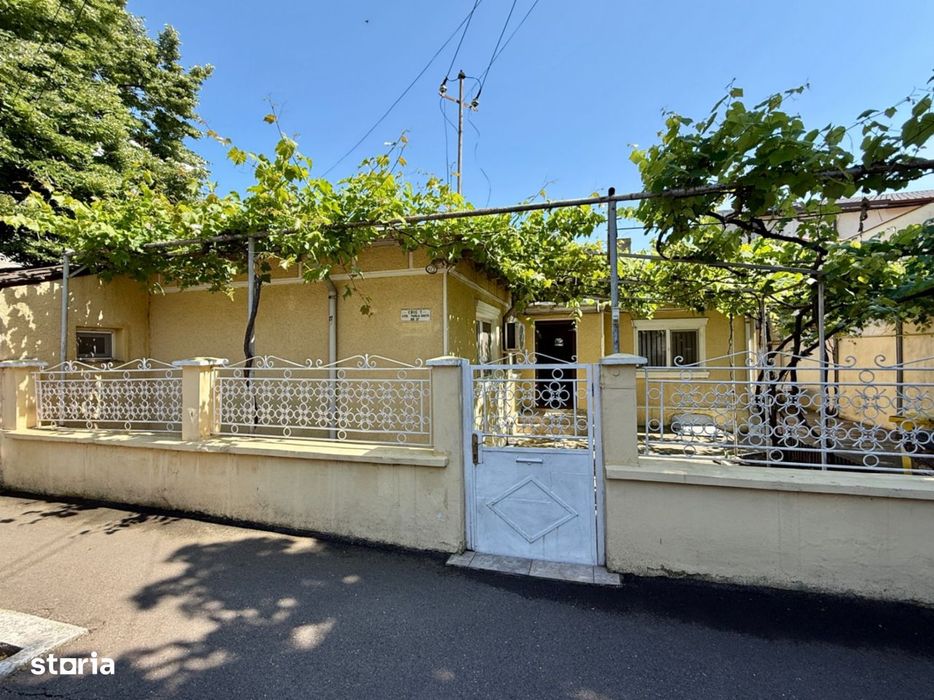 Casă de vânzare | Faleză Nord - la câțiva pași de plajă