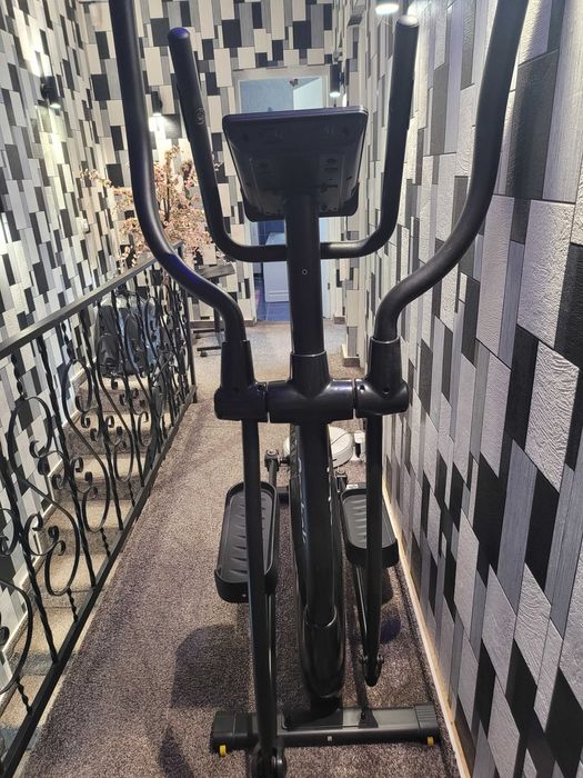 Vand Elliptical Reebok ZR8