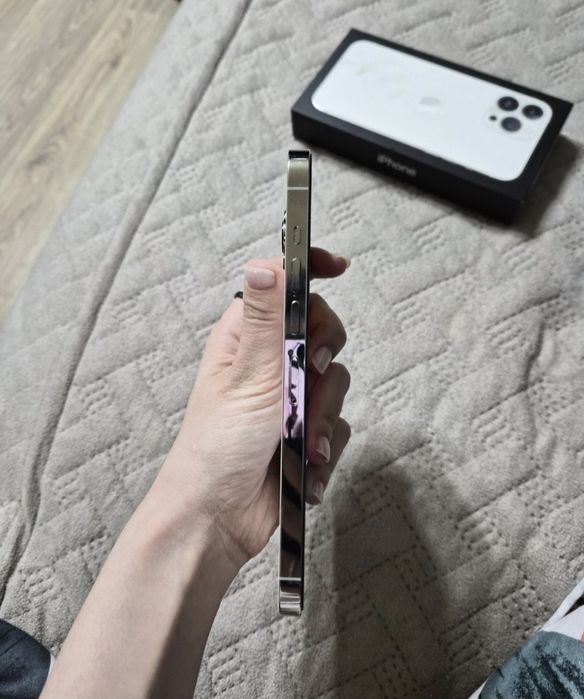 Продам iPhone 13 Про Макс