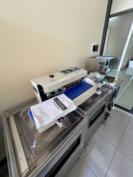 Упаковочное оборудование qadoqlash uskunasi непрерывный запайщик