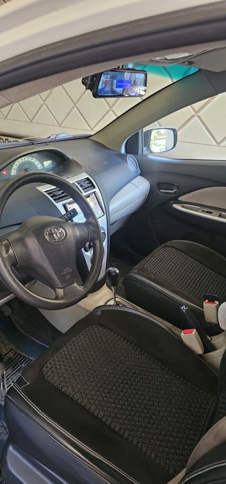 Toyota yaris 1.5 mator avtomat karopka sotiladi
