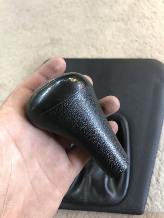 Площадка КПП BMW e34