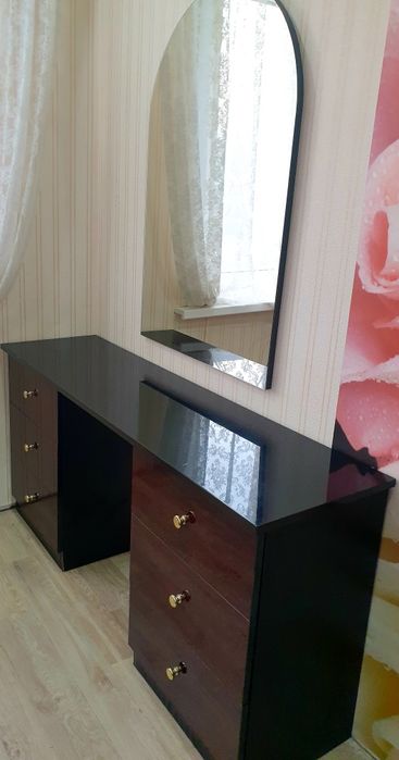 Продам гарнитур.