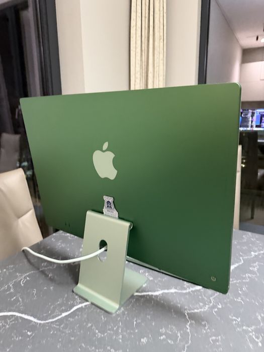 Apple IMac 24’ 16/256