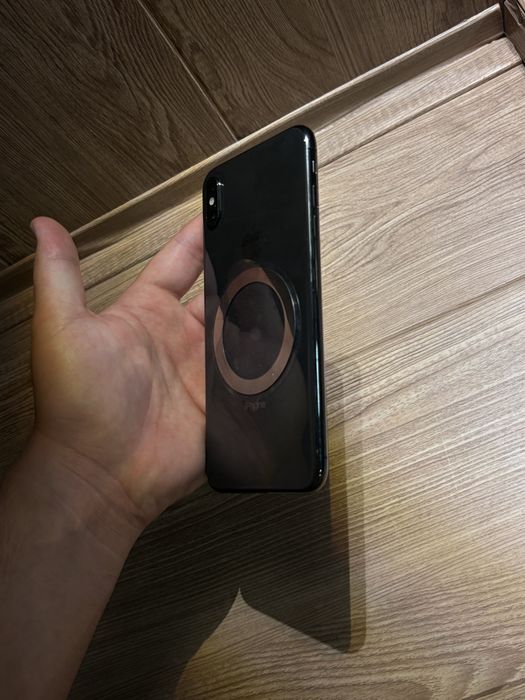 Iphone xs max qora