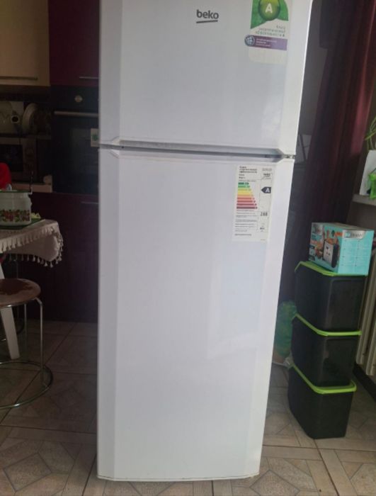 Холодильник б/у,марка BEKO