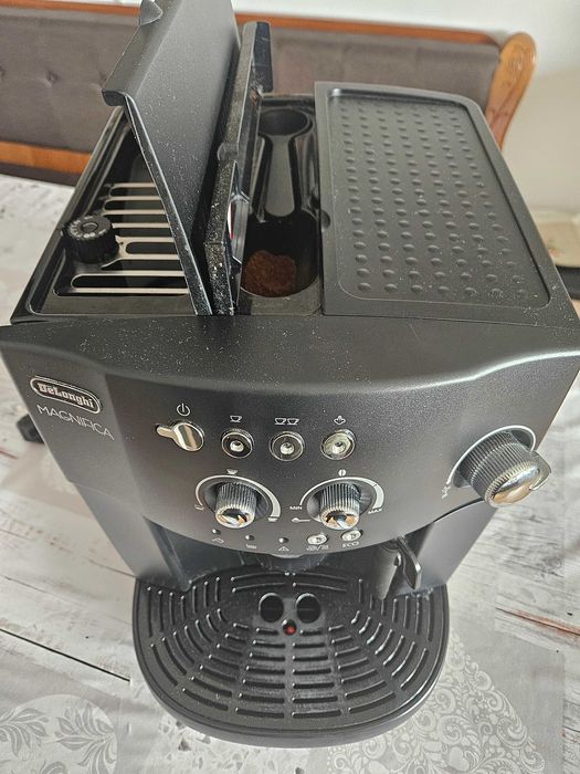 Expressor Cafea DeLongi Magnifico