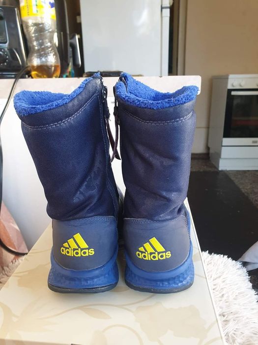 Детски оригинални ботуши.  Adidas