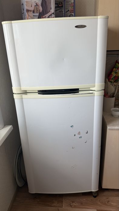 Холодильник 40к тг