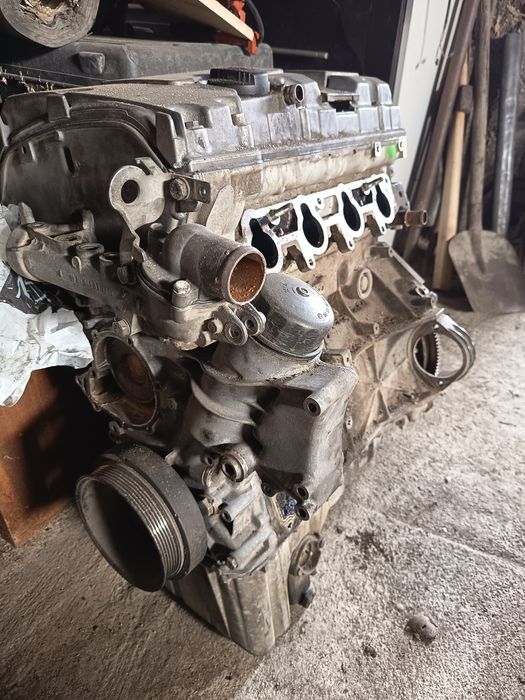 Продам двигатель взборе Мерседес м 111 плита