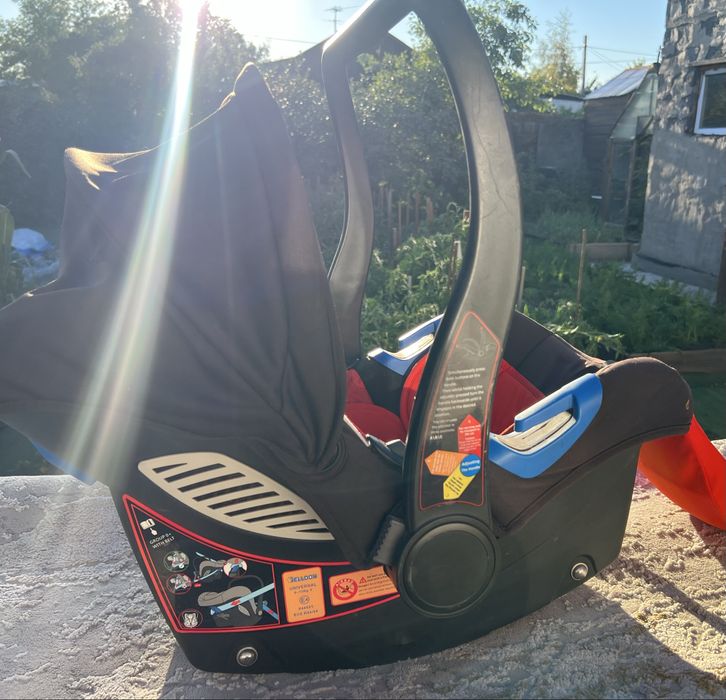 Продам детское автокресло.