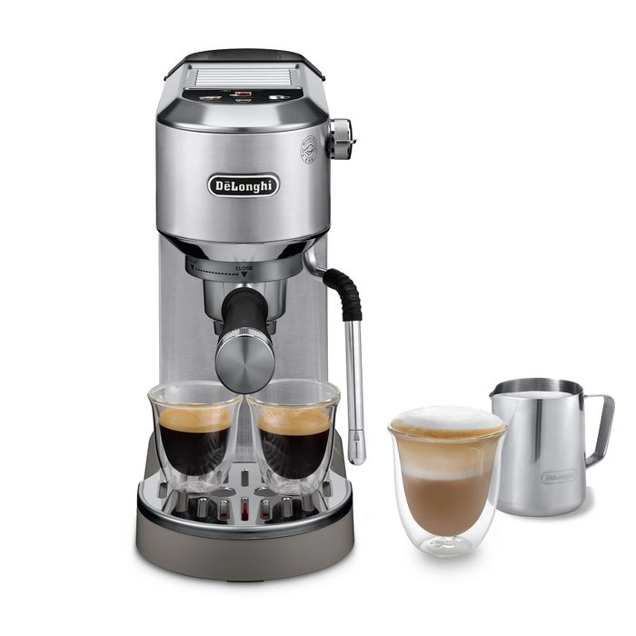 Рожковая кофеварка DeLonghi EC890.M