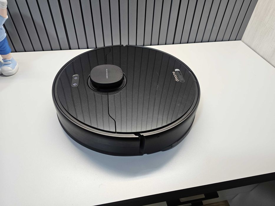 ПРОДАМ Робот-пылесос Dreame D9 Max (моющий). Состояние ОТЛИЧНОЕ.