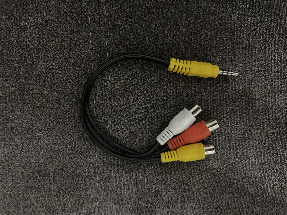 RCA към HDMI конвертор 1080p с HDMI и RCA кабели